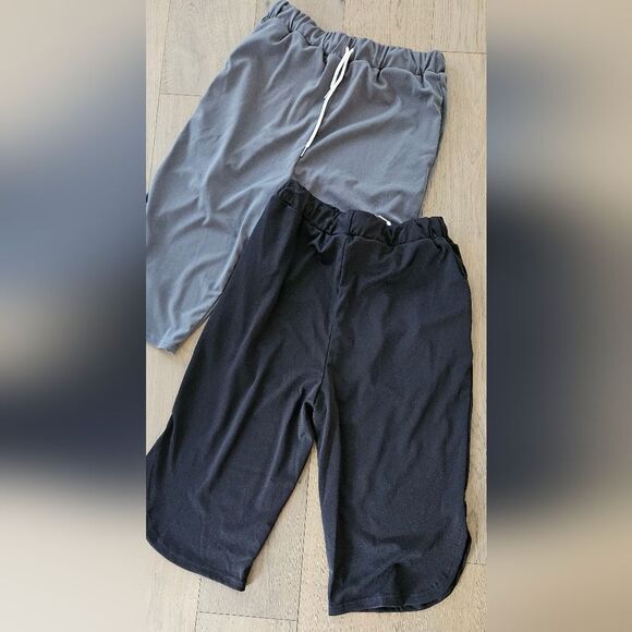 Elastic Waist Cropped Pants X 2- Black and Gray - Picture 1 of 3